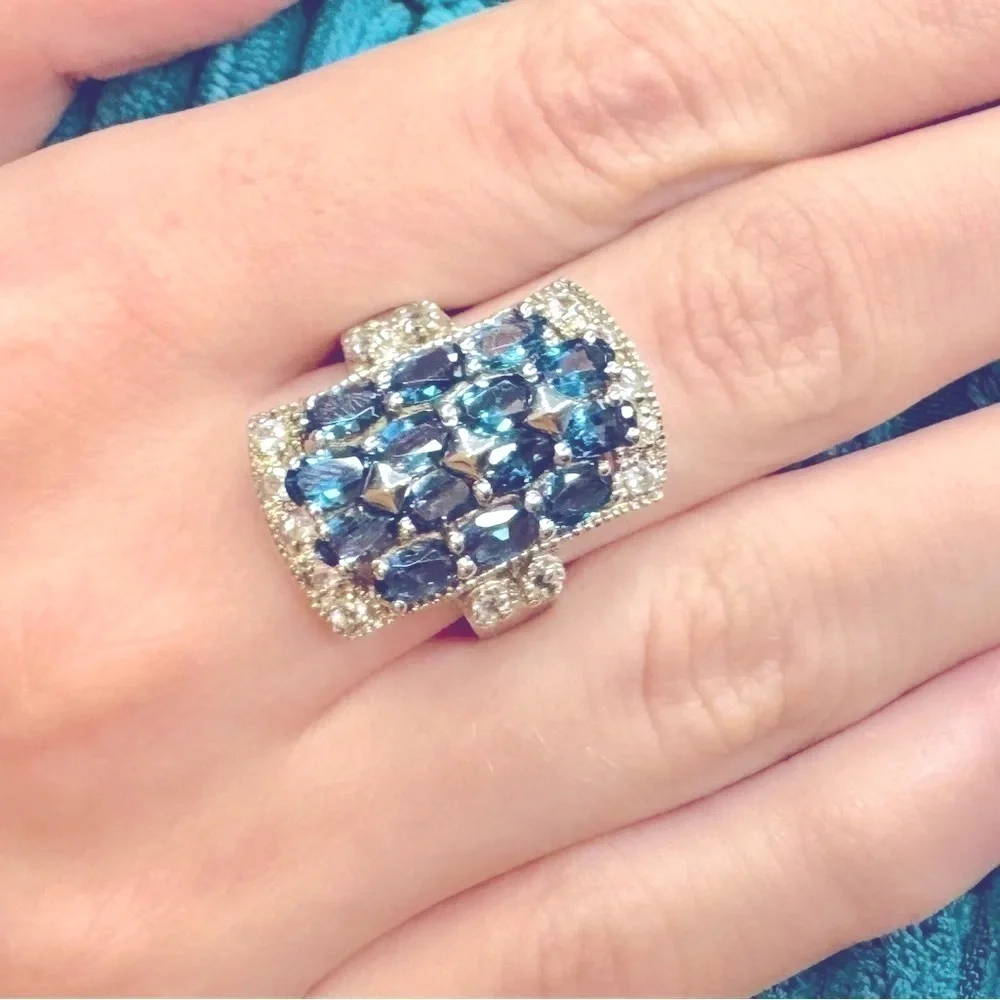 Swiss Blue Topaz / White Topaz Sterling Silver Ring (6.5)
